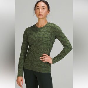 Lululemon Athletica Green Long Sleeve Tee; camo appearance